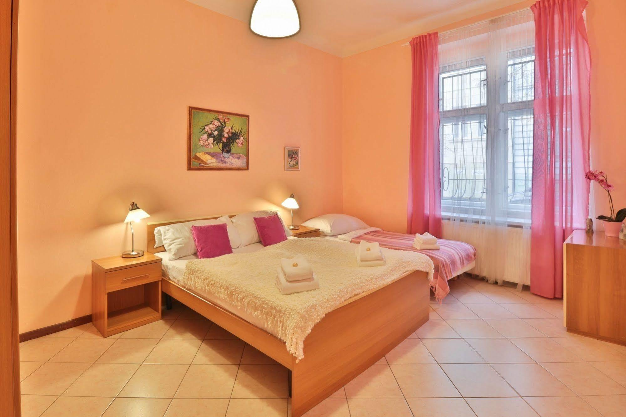 Apartment Na Kozacce 6 Prague Exterior photo